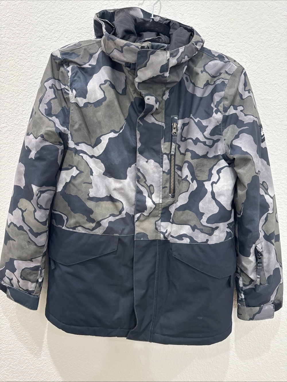 Quiksilver YOUTH Boys Girls 14/XL DRYFLIGHT 10K SKI SNOWBOARD JACKET Camo Hood